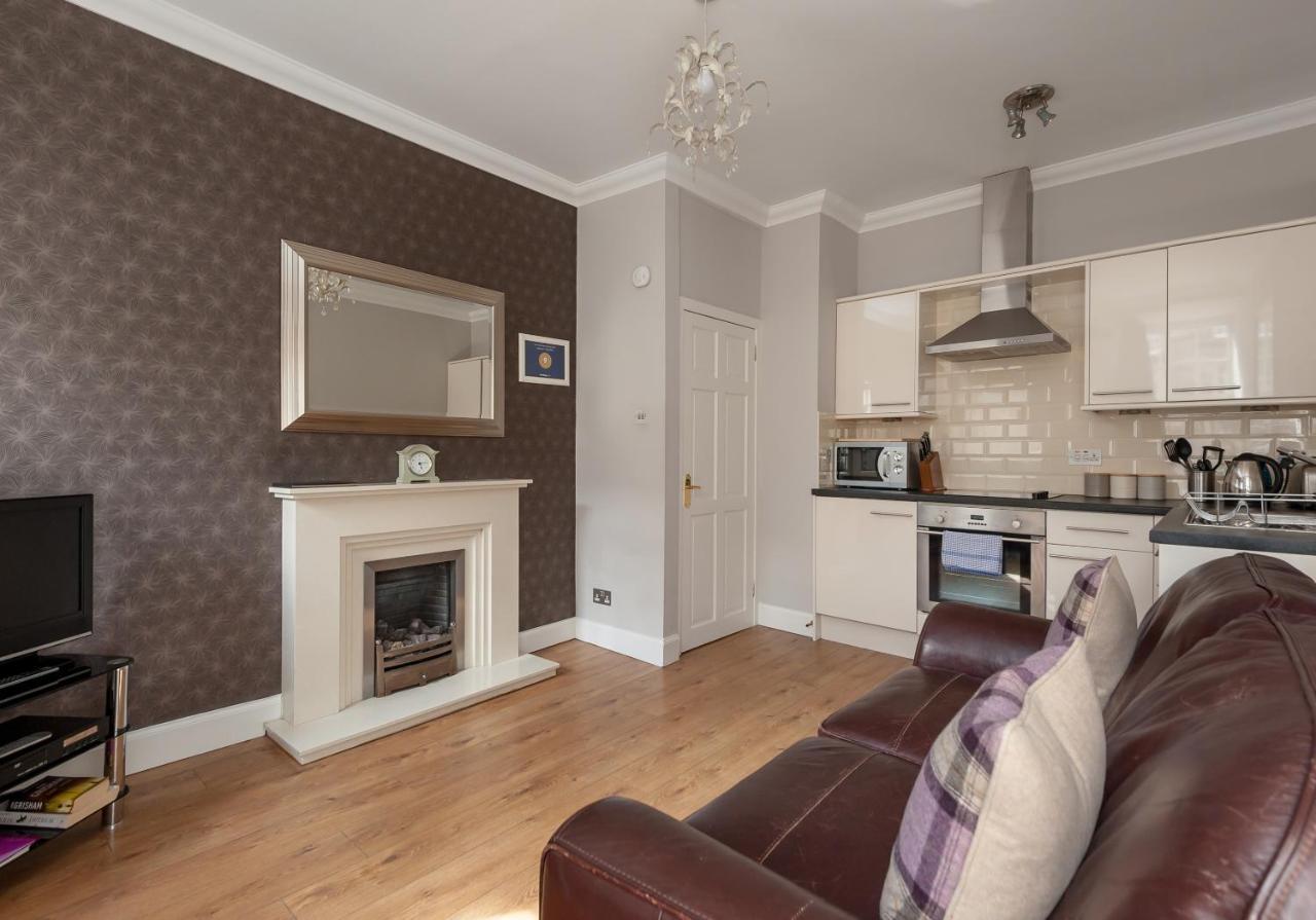 Ladystairs 1 Royal Mile Apartment เอดินบะระ ภายนอก รูปภาพ