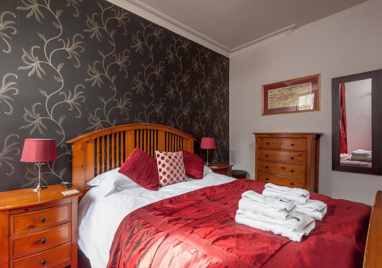 Ladystairs 1 Royal Mile Apartment เอดินบะระ ภายนอก รูปภาพ