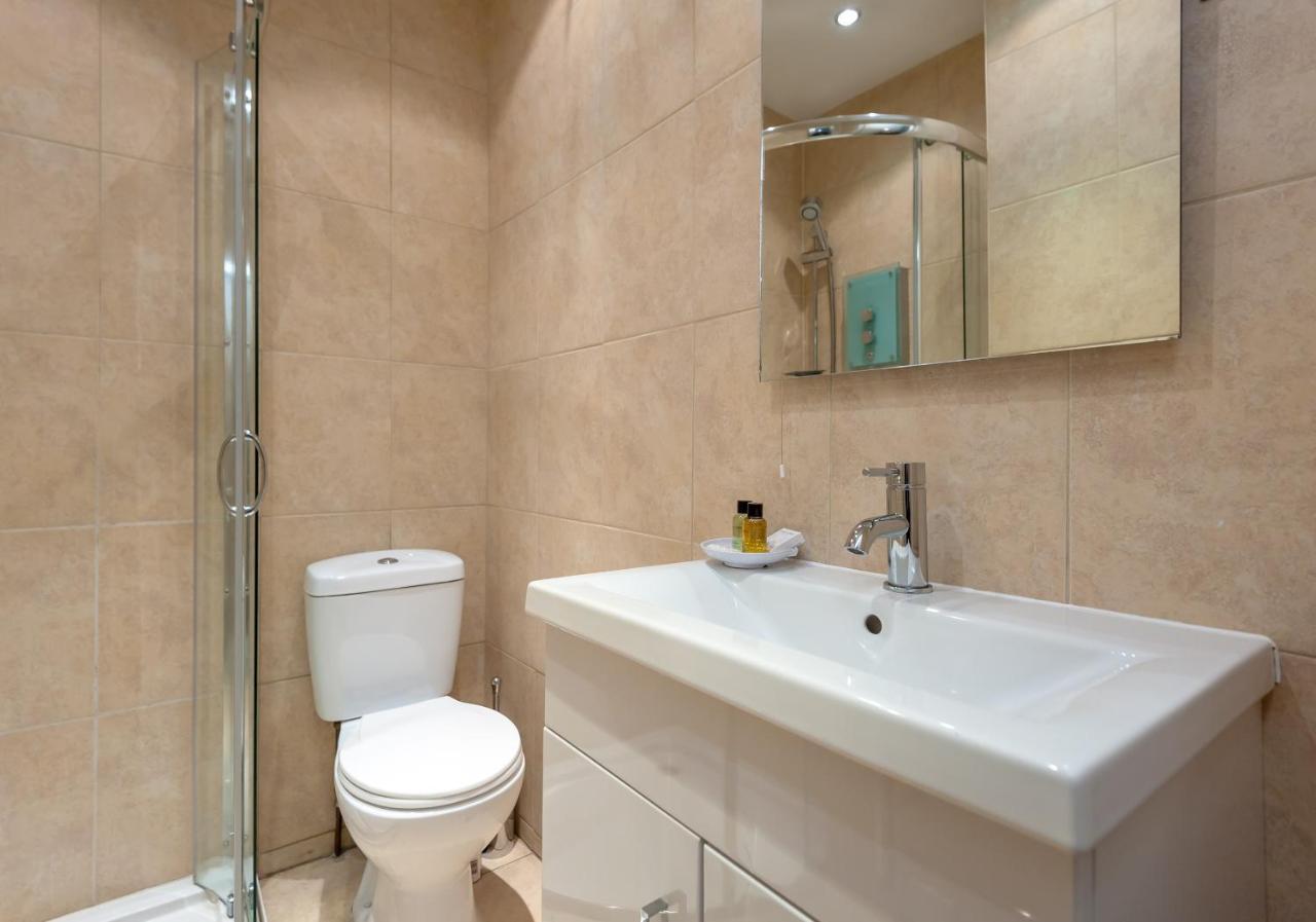Ladystairs 1 Royal Mile Apartment เอดินบะระ ภายนอก รูปภาพ